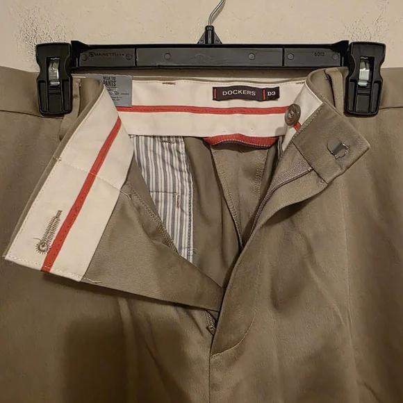 Dockers Men's Khacki Classic Fit D3 Pants Size W32 L32 - Picture 5 of 8